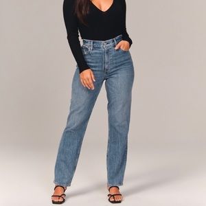 Abercrombie Curve Love the 90s Straight Leg Ultra High Rise